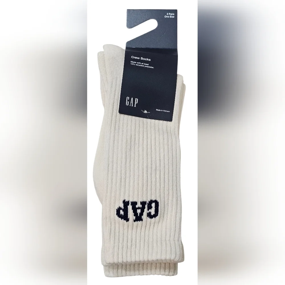 GAP Studio Women's Crew Socks 2 Pairs One Size, White Graphic, New